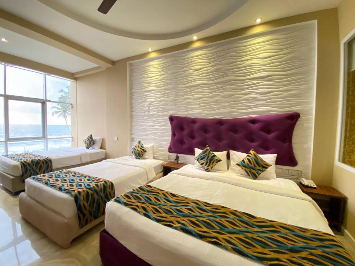 Ocean Queen Hotel Wadduwa Dış mekan fotoğraf